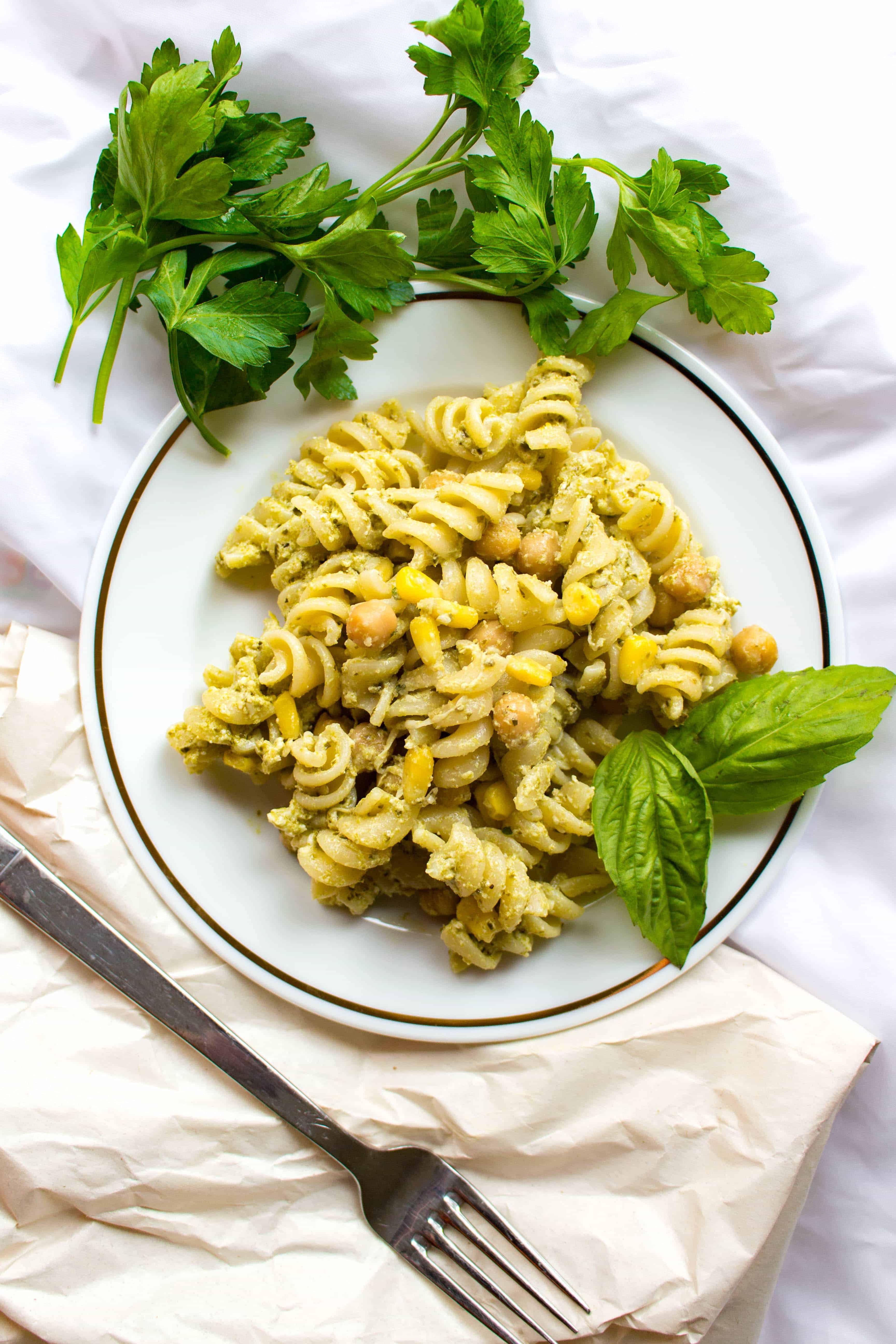 Need a last minute idea for a potluck? Try this chickpea pesto pasta! Super easy to make in under an hour.