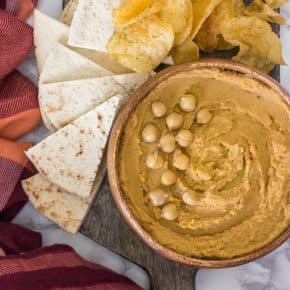 What happens when you crave tacos and hummus at the same time? You combine them and make taco hummus!