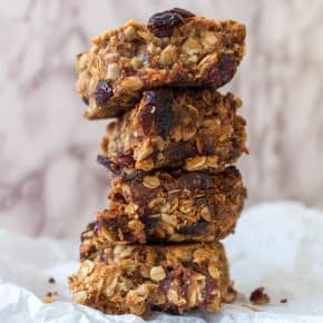 Need a yummy energy bar? Try this delicious and healthy peanut butter and dates energy bar!