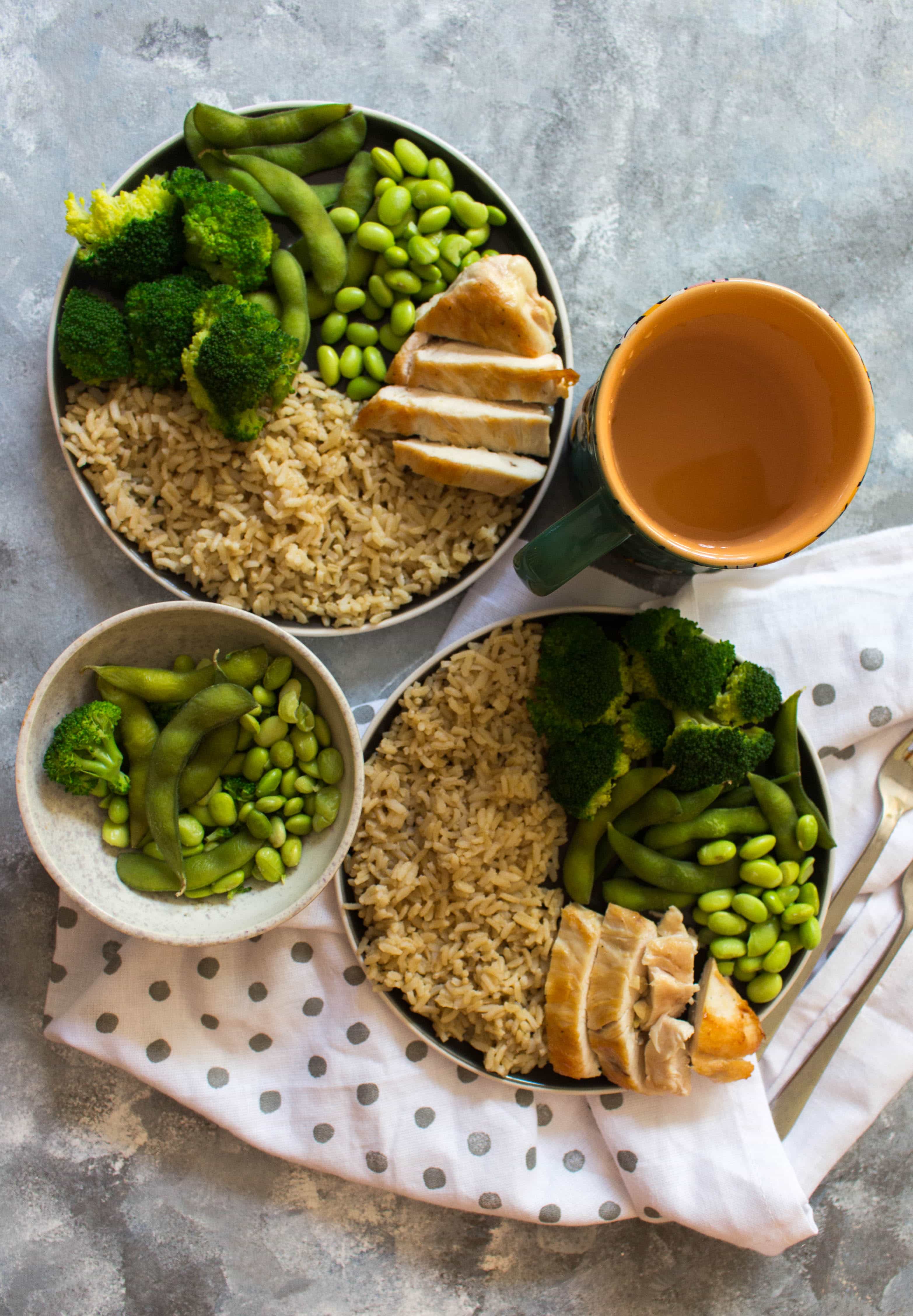 Need an afternoon pickup that fuels you for your after work run? Check out this Green Tea Power Protein Rice Bowl that'll get you ready for your after work run!