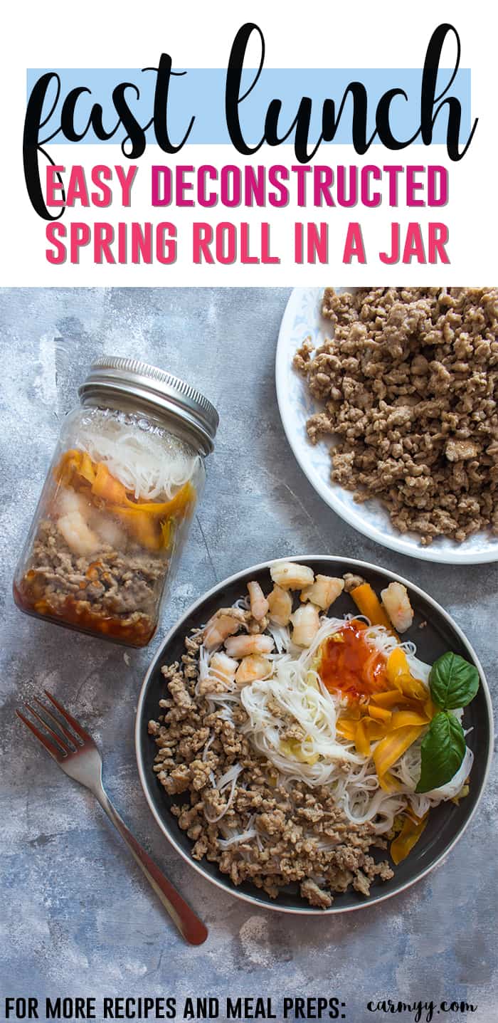 Mason Jar Meals: This easy deconstructed spring roll in a jar is a fun and delicious way to get your spring roll fix without having to fry or wrap a roll!