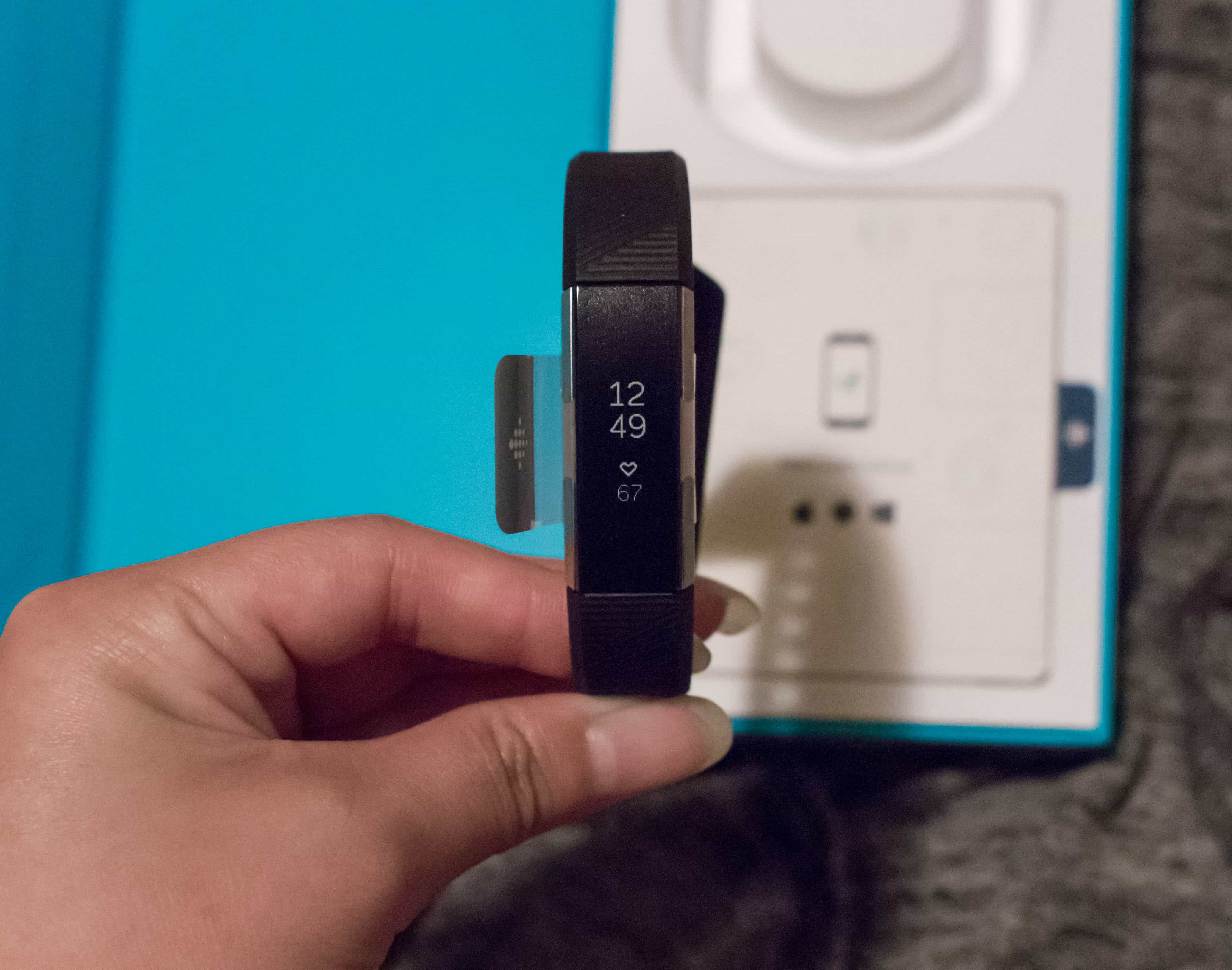 Unboxing The Fitbit Alta HR