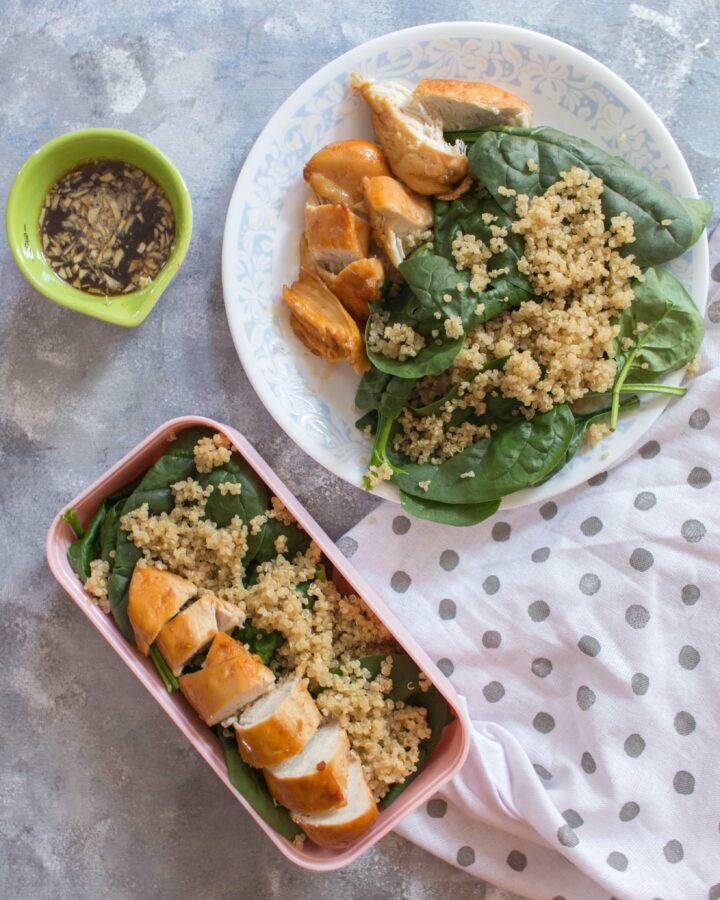 A delicious quinoa salad with honey garlic chicken that takes less than 40 minutes to make. This meal prep idea will get you excited for lunch time during your work week!