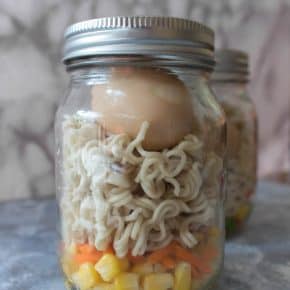 Take your work lunch to a whole new level by bringing your very own mason jar ramen!