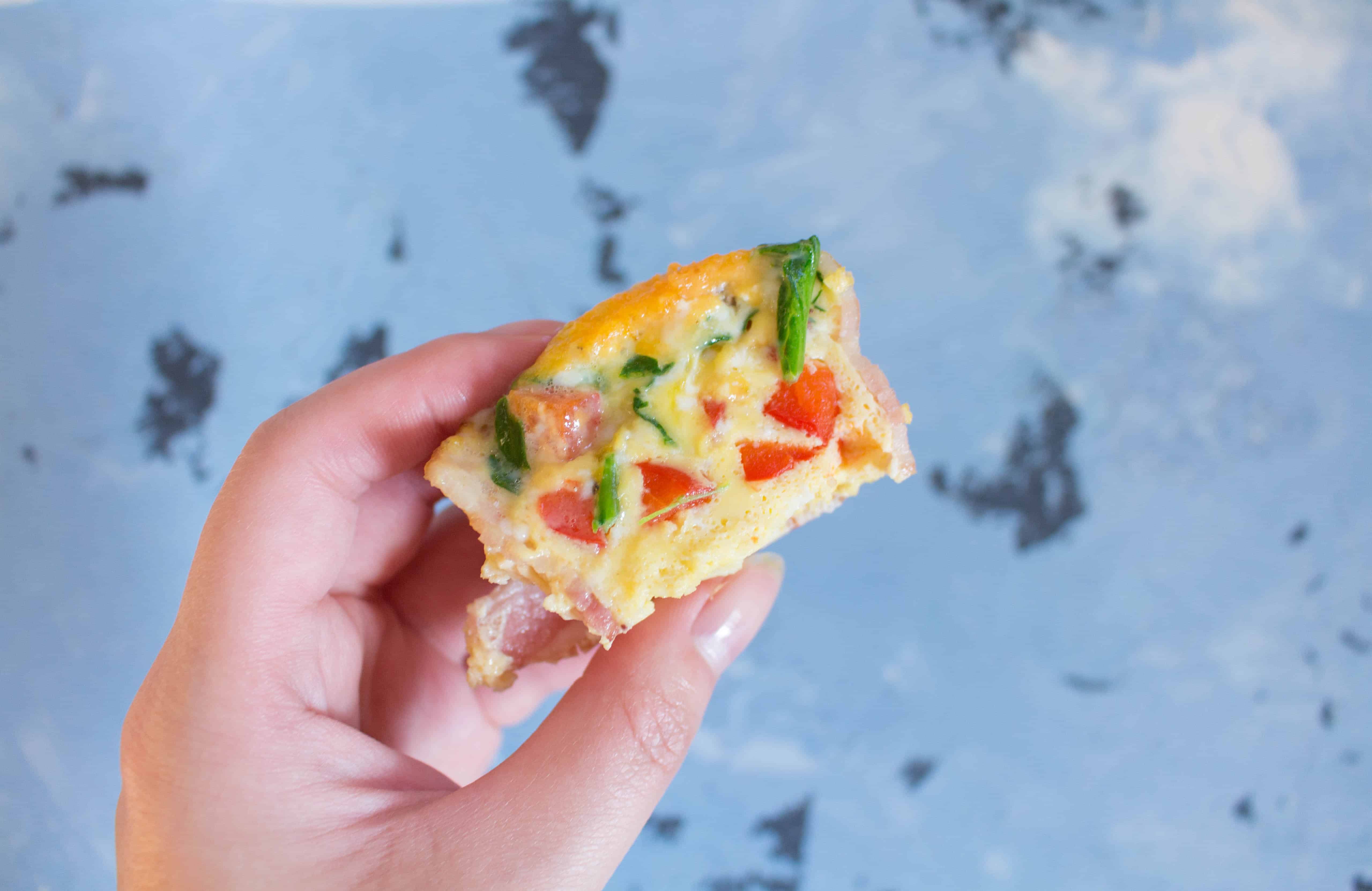 These Freezer Friendly Winter Spice Bacon Egg Cups are a delicious way to start off the day! Nutritious and delicious, these egg cups take less than 30 minutes to make and lasts up to a month in the freezer if you want to batch make them!