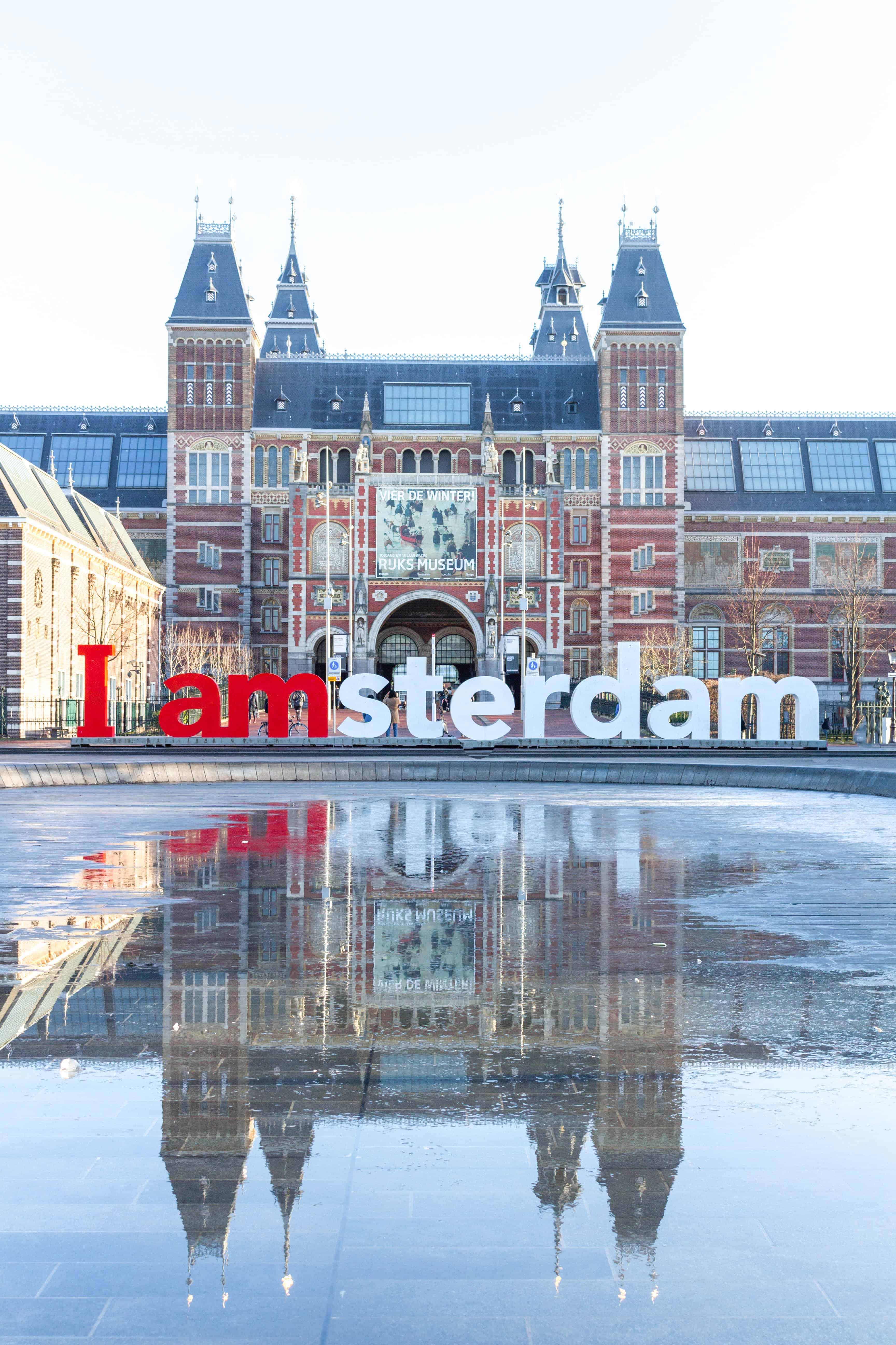 i amsterdam sign