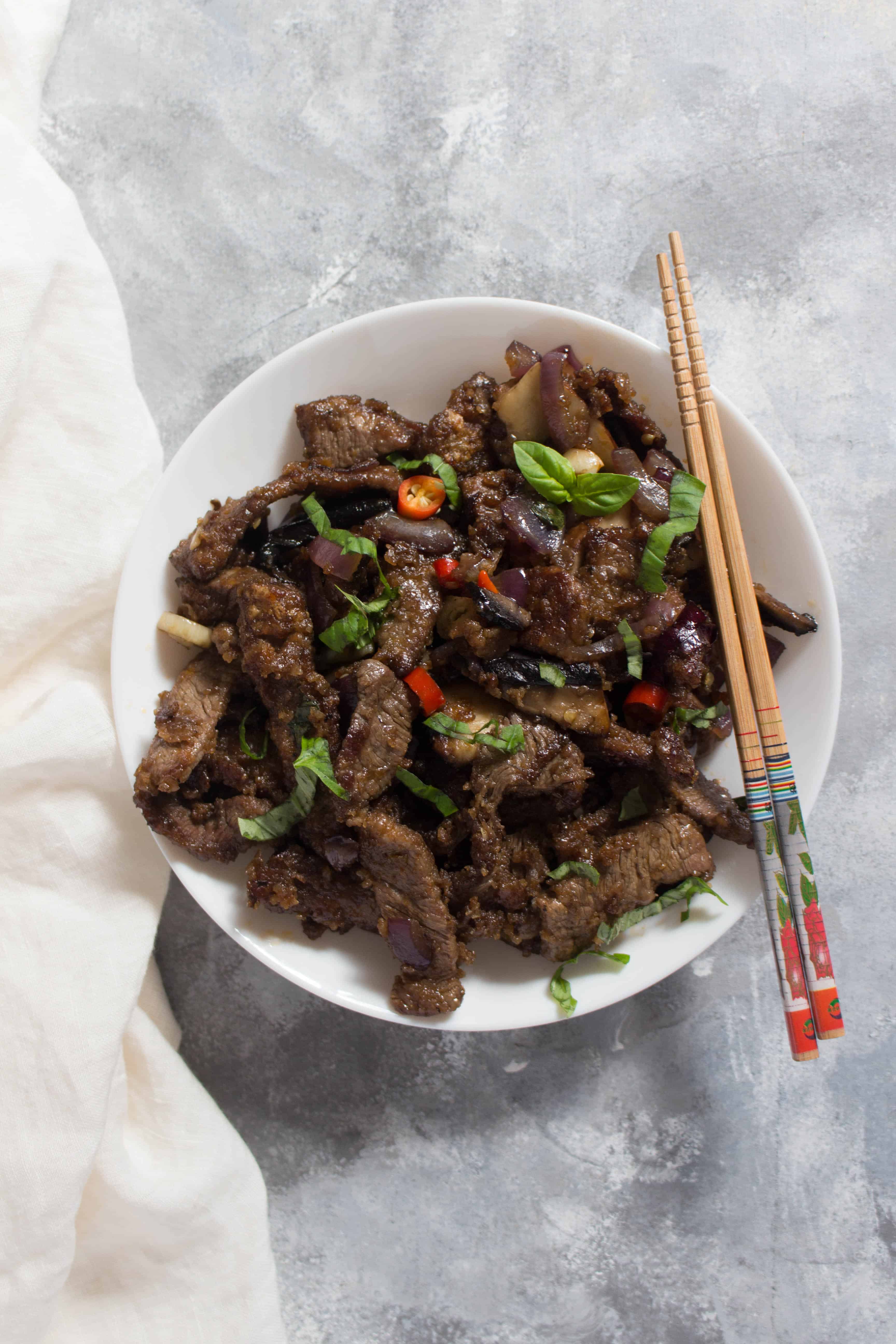 This easy thai beef stir fry meal prep takes less than 45 minutes to put together - perfect as a quick meal prep or a busy weeknight dinner. 