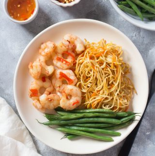 This Shrimp with Homemade Sweet and Spicy Chili Sauce Meal Prep is loaded with flavour and will have you reaching for seconds!