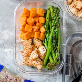 This super easy sheet pan Peri Peri Chicken Meal Prep takes under 35 minutes to make from start to finish!