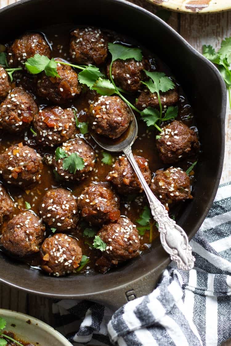 Looking for Easy Meatball Recipes for Meal Preps? Look no further - here are 17 tasty and healthy meatball meal prep recipes for you to make this weekend!