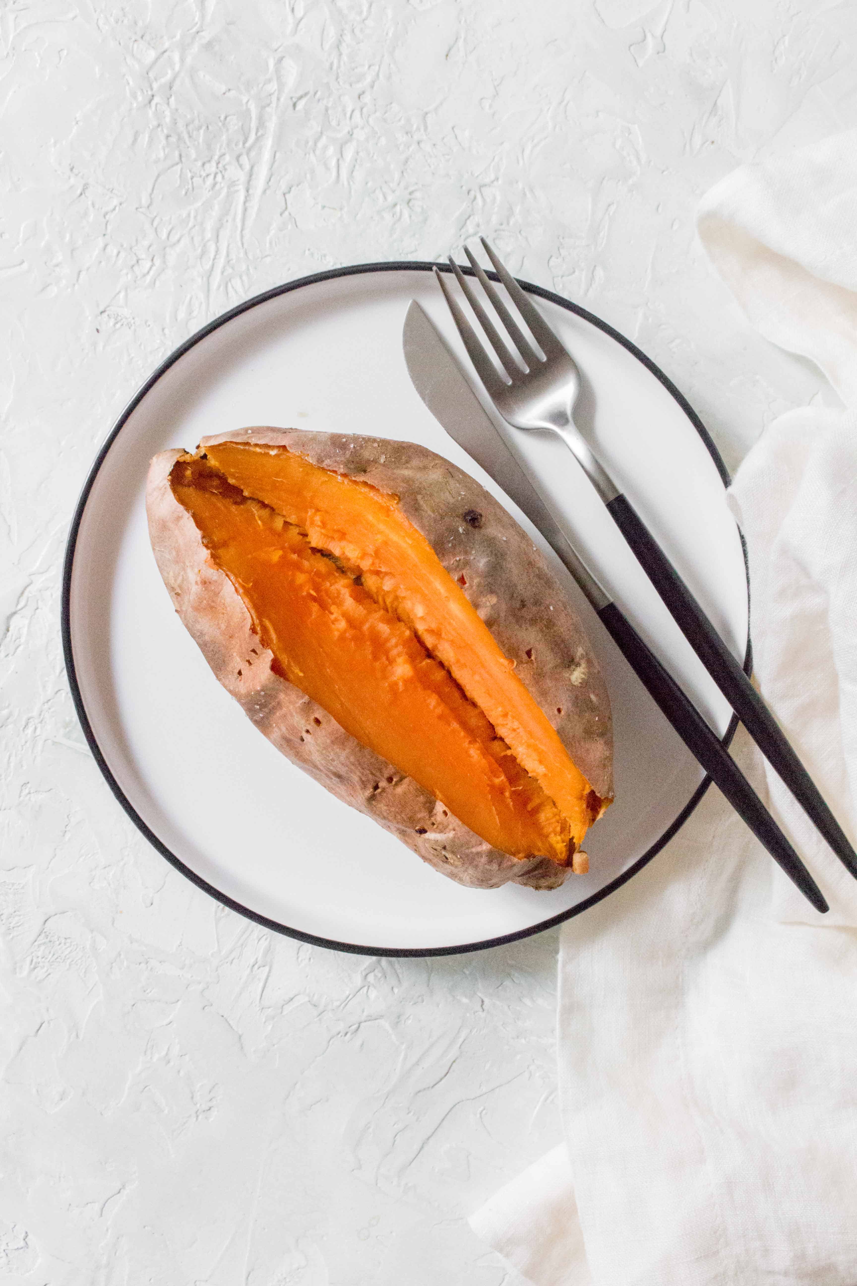 How To Make Baked Sweet Potatoes in the Air Fryer