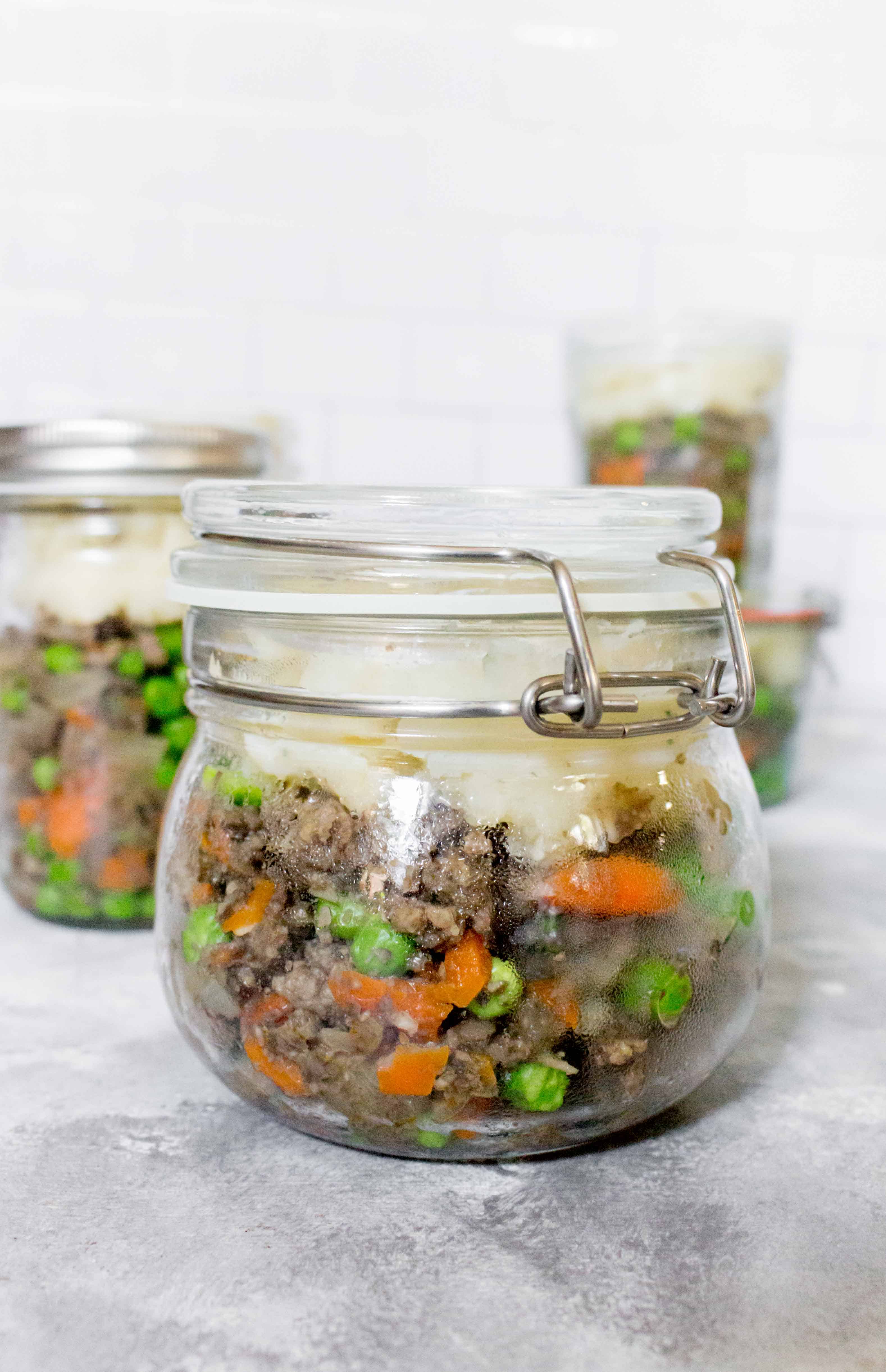 Craving some comfort food but don't want to feel weighed down? This Mason Jar Sheppard's Pie Meal Prep is packed with veggies and is the perfect grab and go lunch!