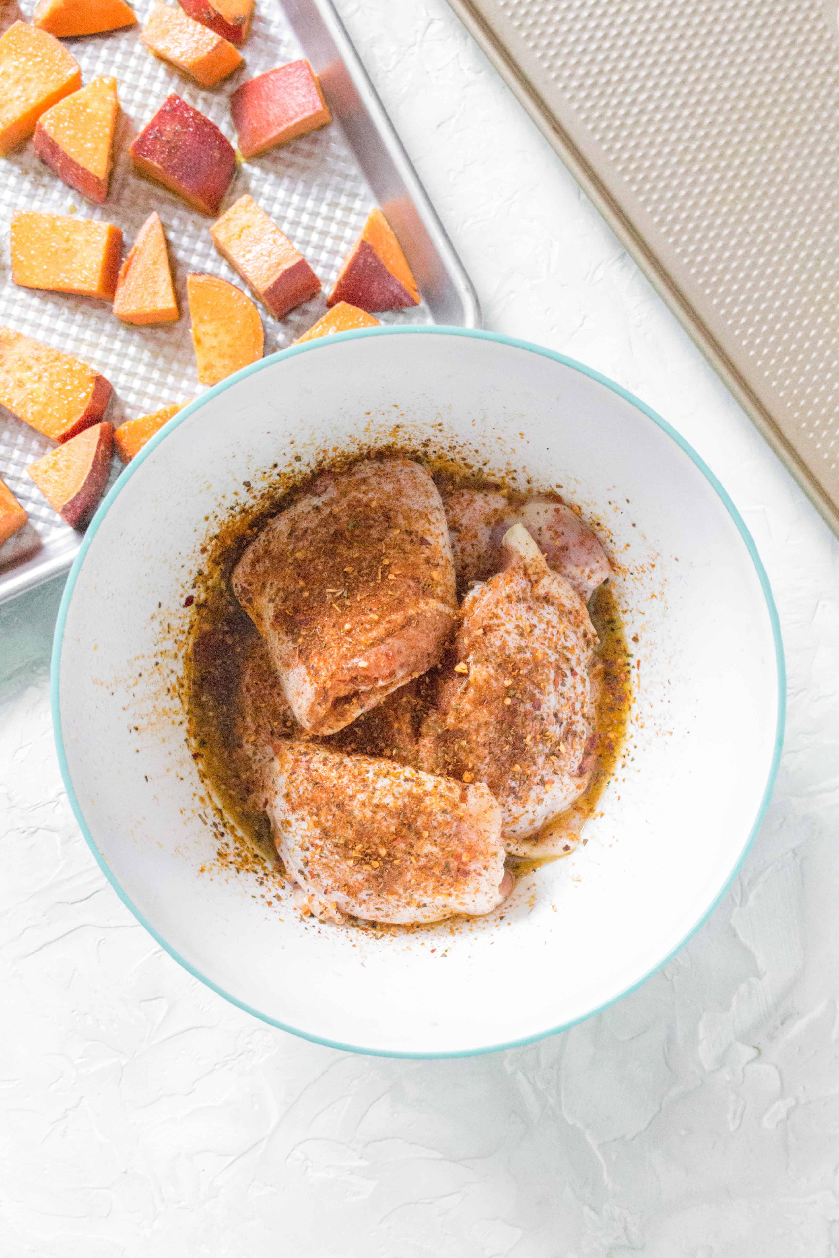 Full of flavour, crispy skin, and tender meat, this Cajun Chicken Thighs Meal Prep is going to make lunches way more fun!