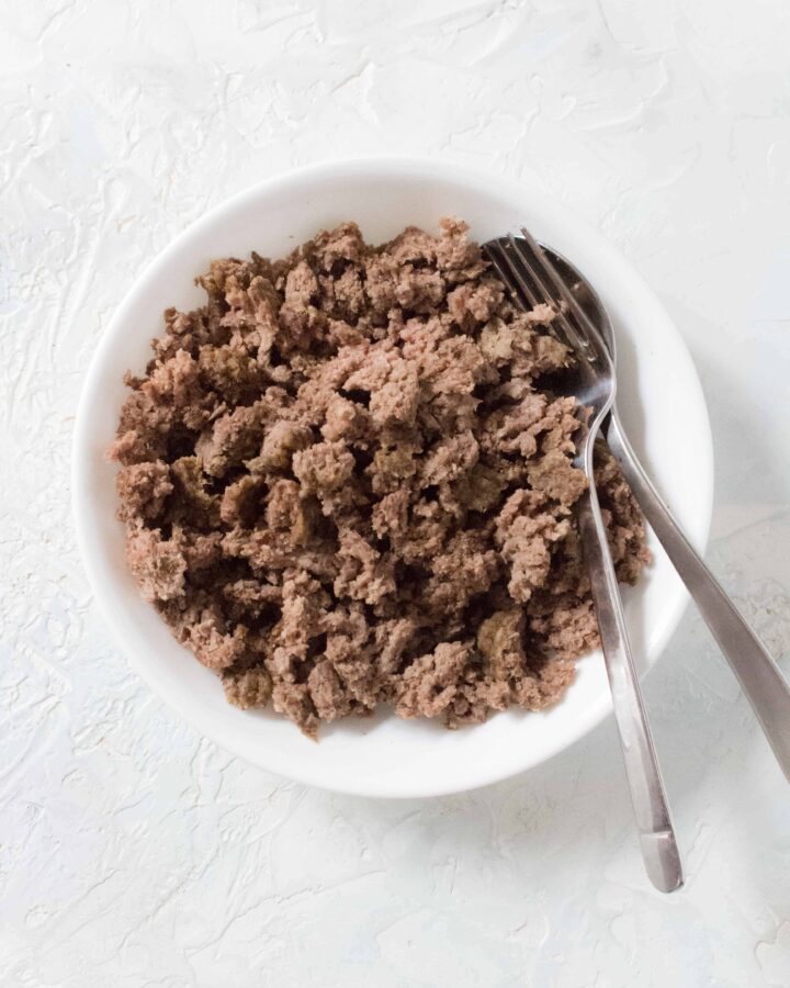 Did you forget to thaw your ground beef? Not to worry! Here's how you can use your Instant Pot to cook your frozen ground beef.