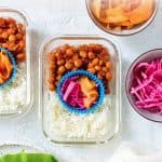 This super easy Gochujang Braised Chickpeas makes for a spicy and delicious meal! Make a batch for your next meal prep! | Chickpea Meal Prep | Meatless Meal Prep | Vegetarian Meal Prep | Vegan Meal Prep |