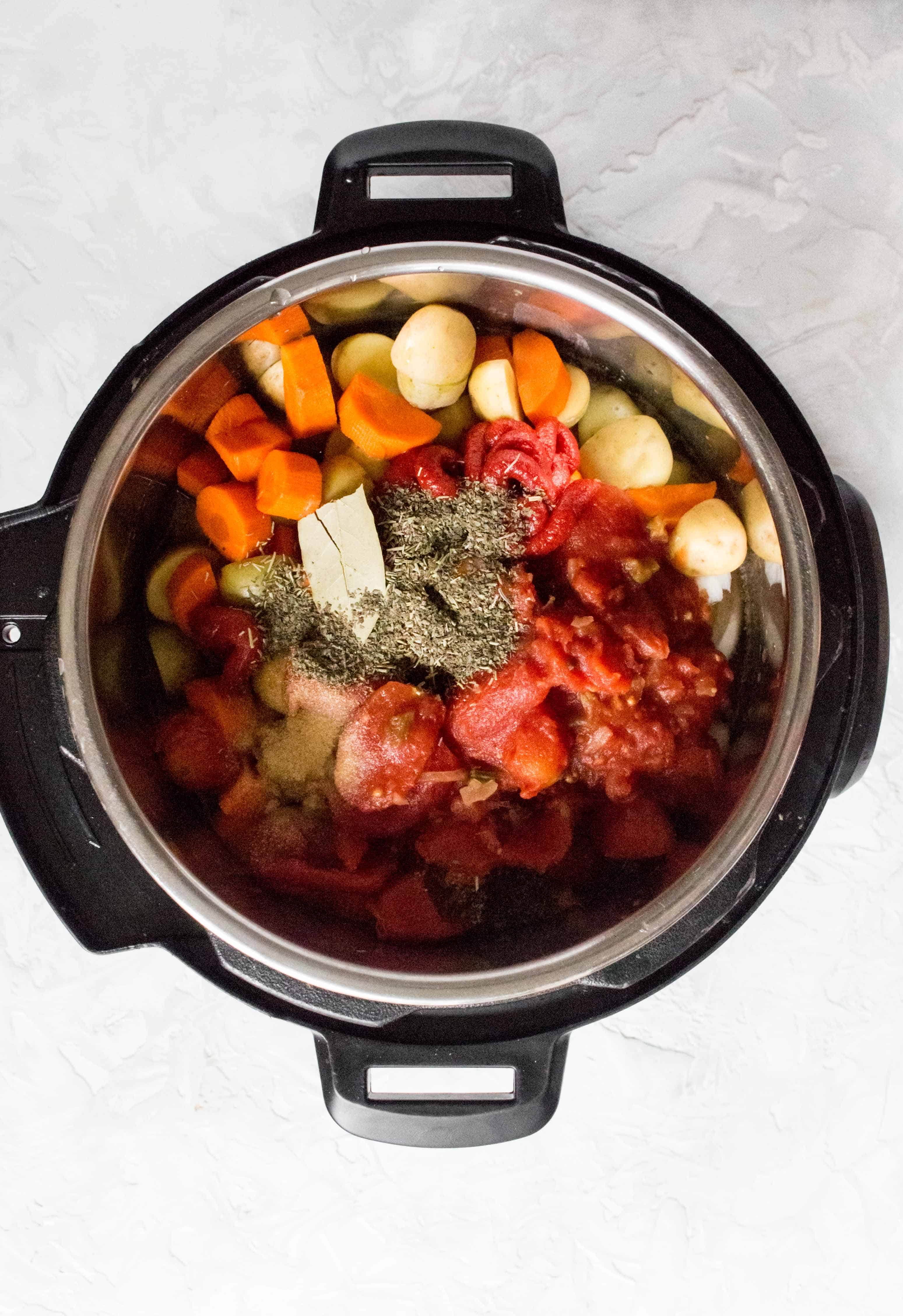 How To Make Beef and Tomato Stew in the Instant Pot