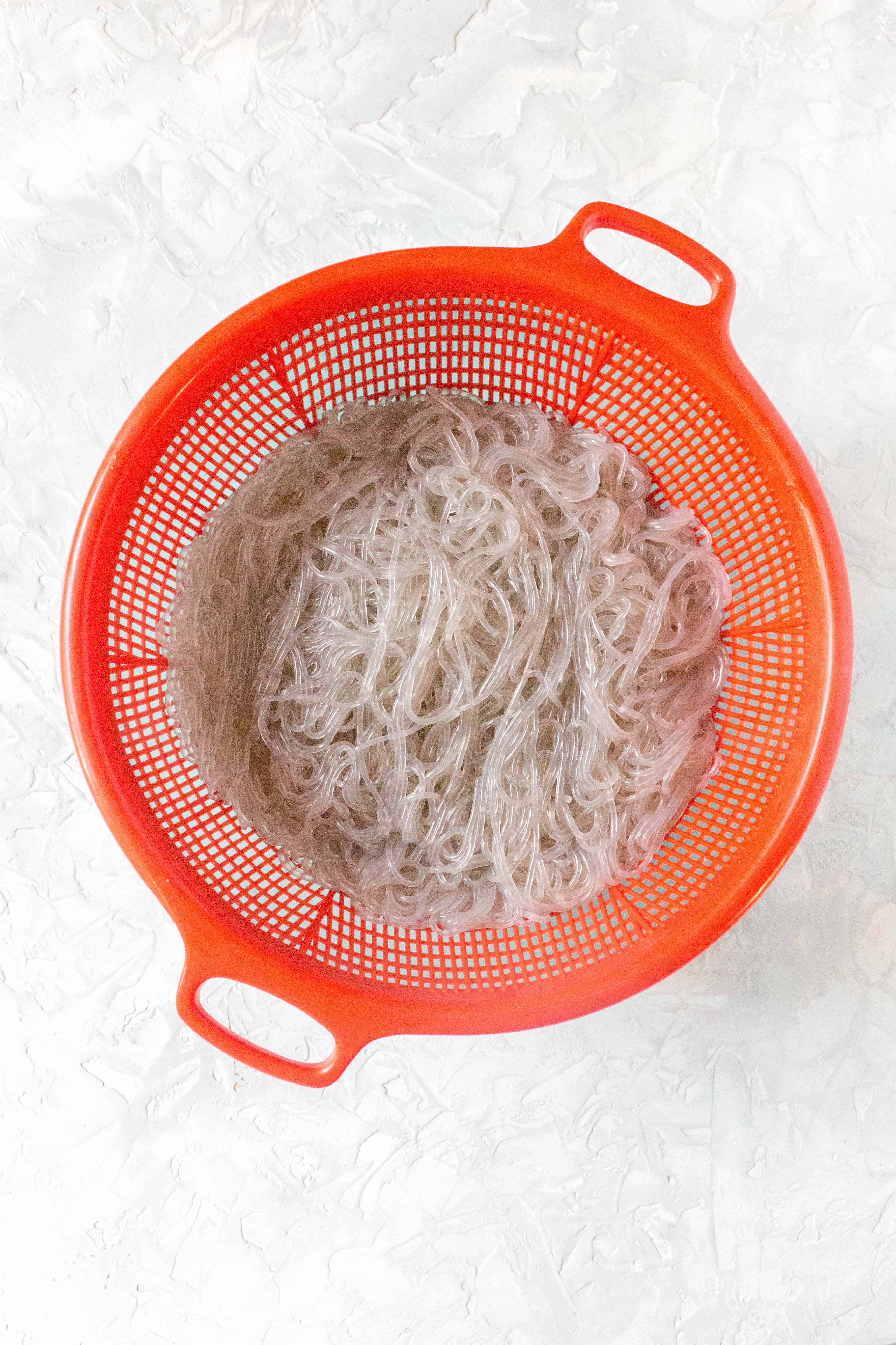 how to make japchae / korean glass noodles at home