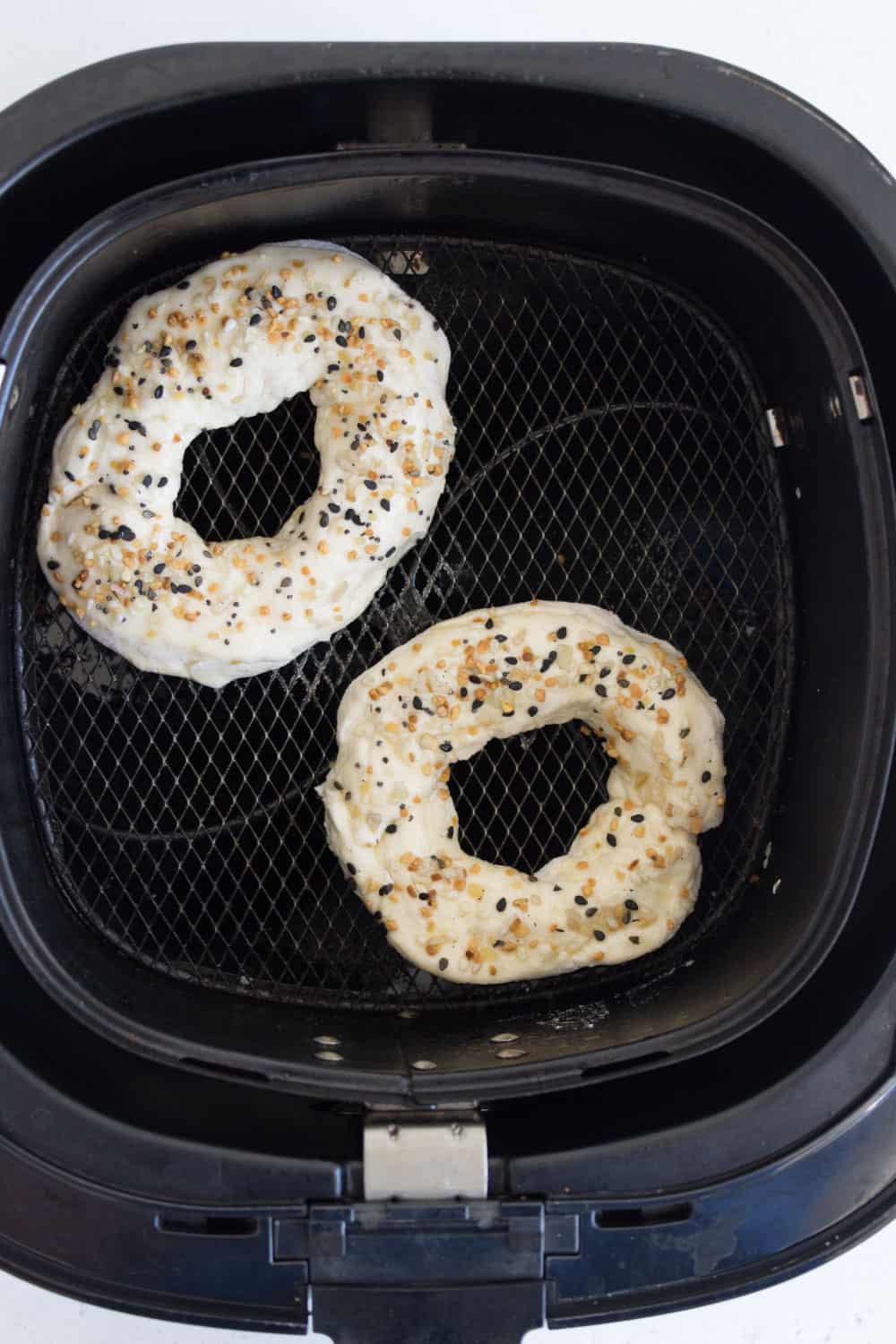 Easy Air Fryer Bagels | No Yeast Homemade Bagels