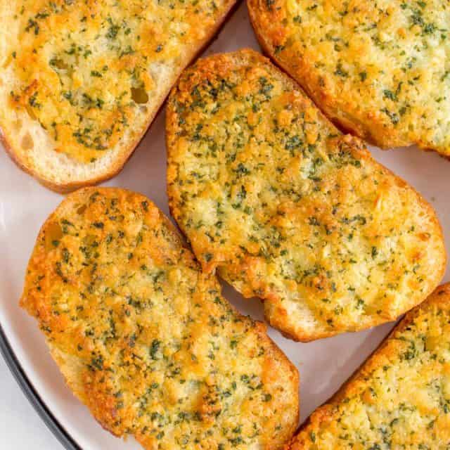 The Best Homemade Air Fryer Garlic Bread | Air Fryer Side Dish