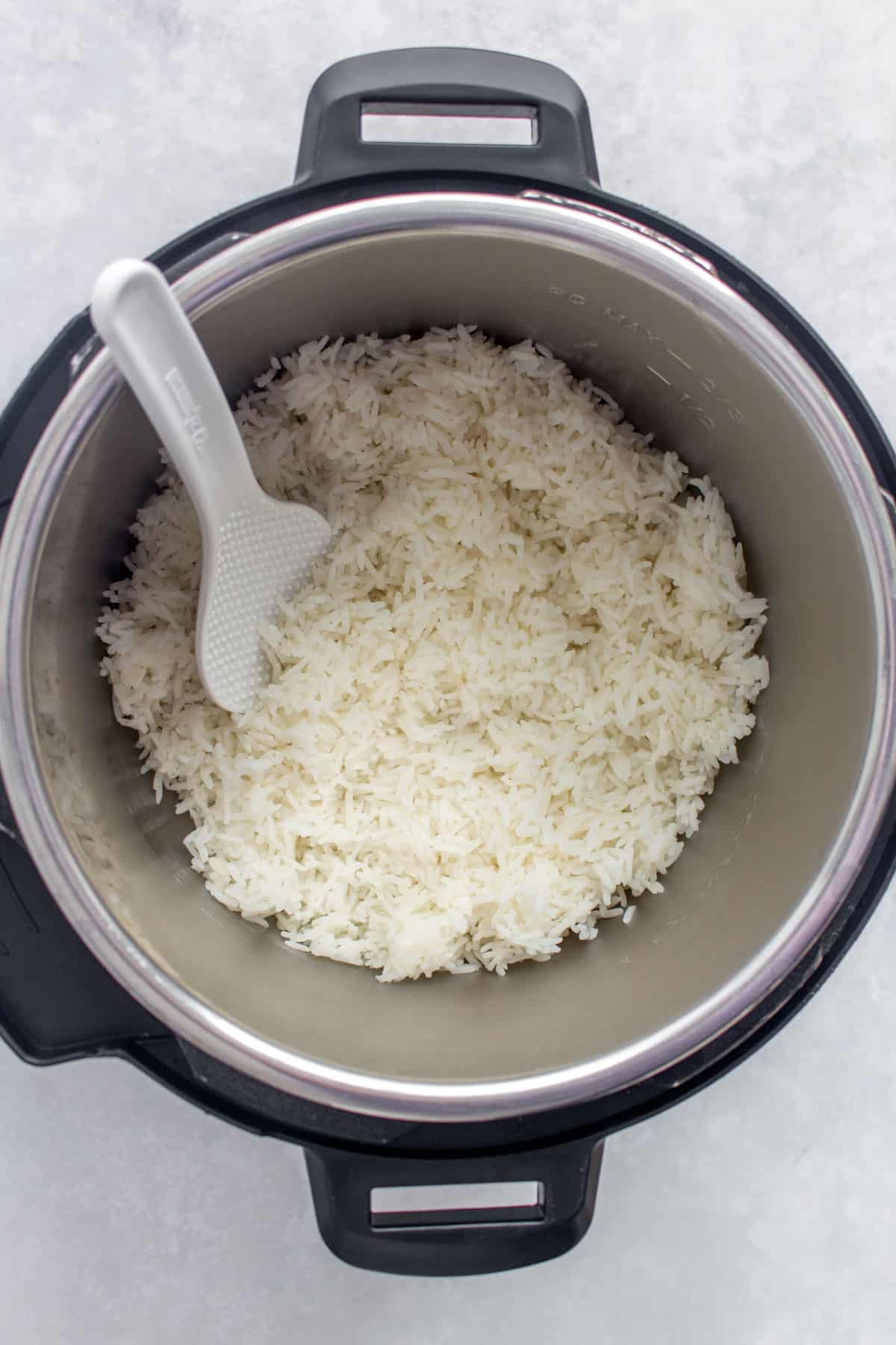 Jasmine rice inside of an Instant Pot.