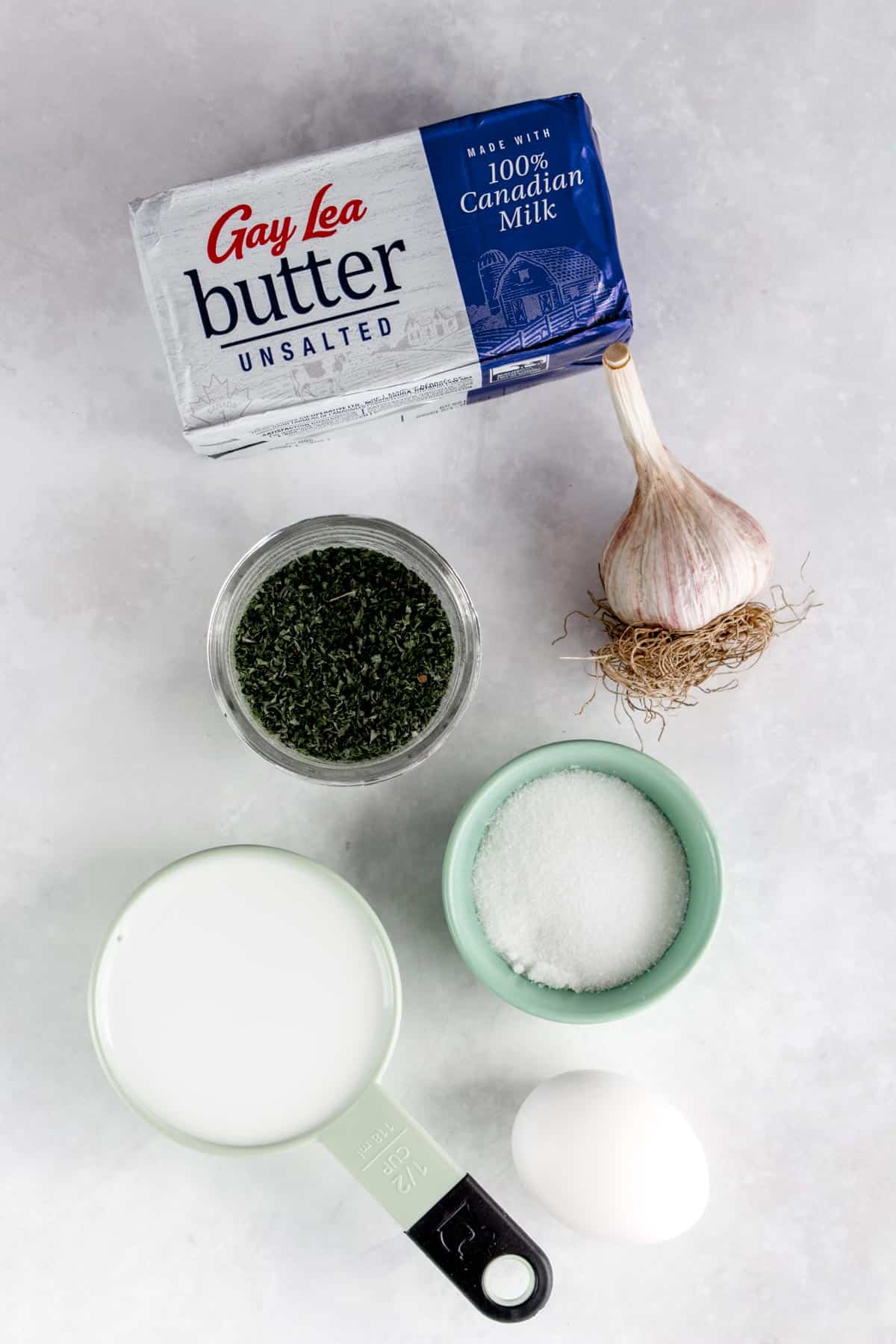 Ingredients needed to make the garlic butter mixture.