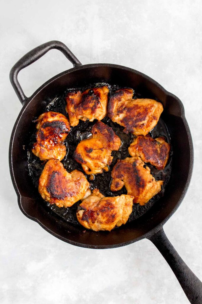 A cast iron pan of chipotle lime chicken.