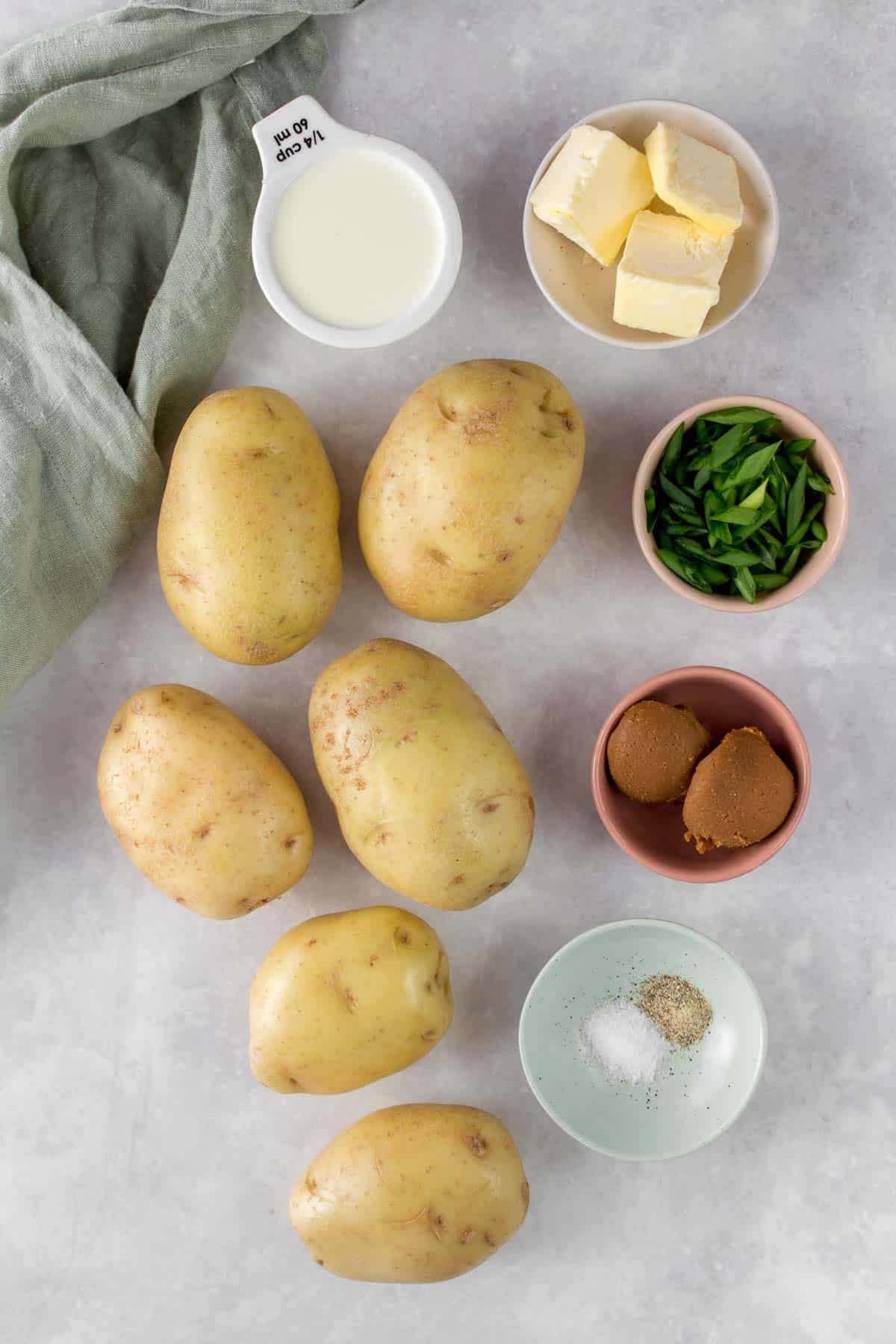 Ingredients needed to make miso mashed potatoes.