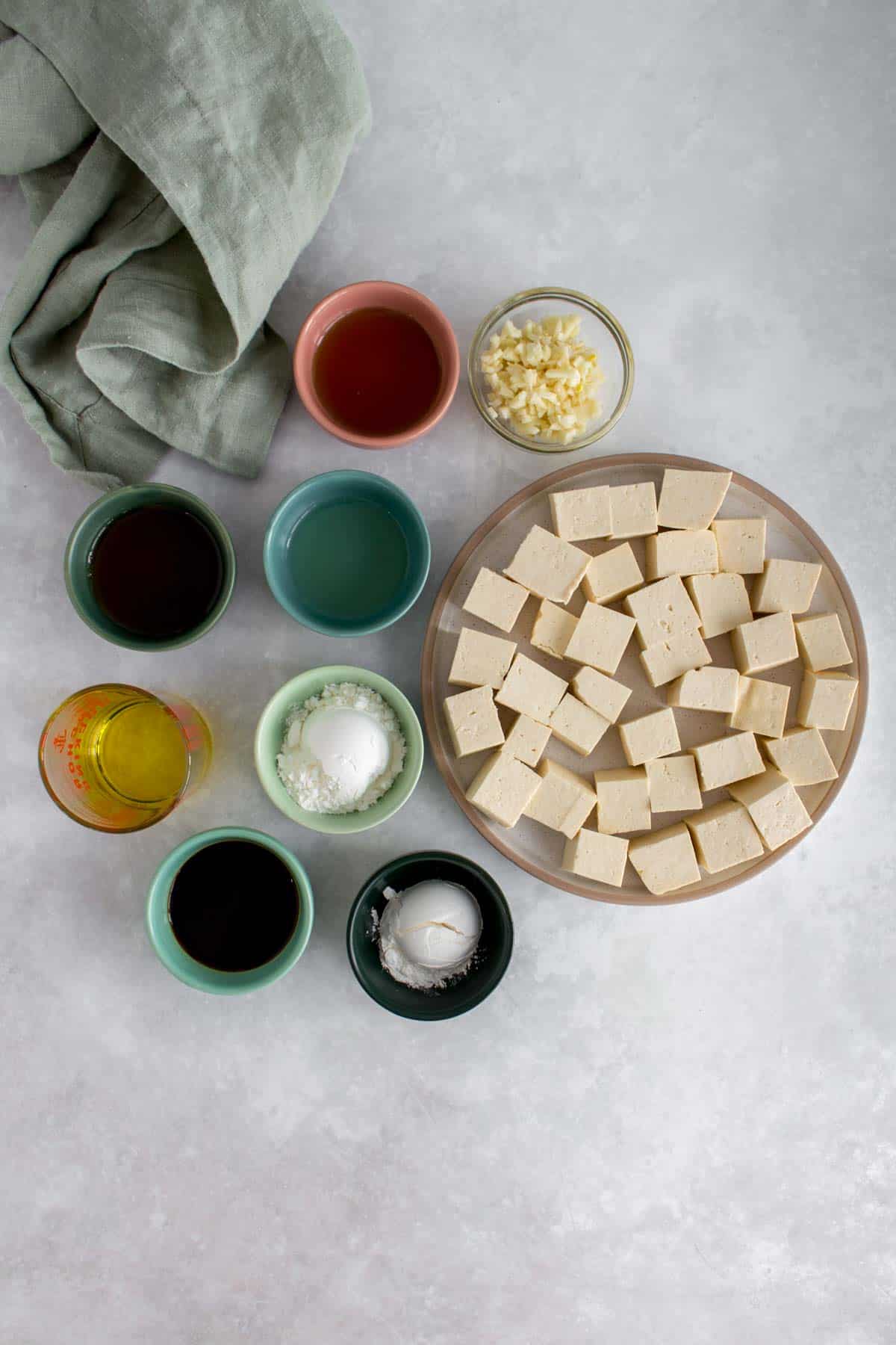 Ingredients needed to make crispy sesame tofu.