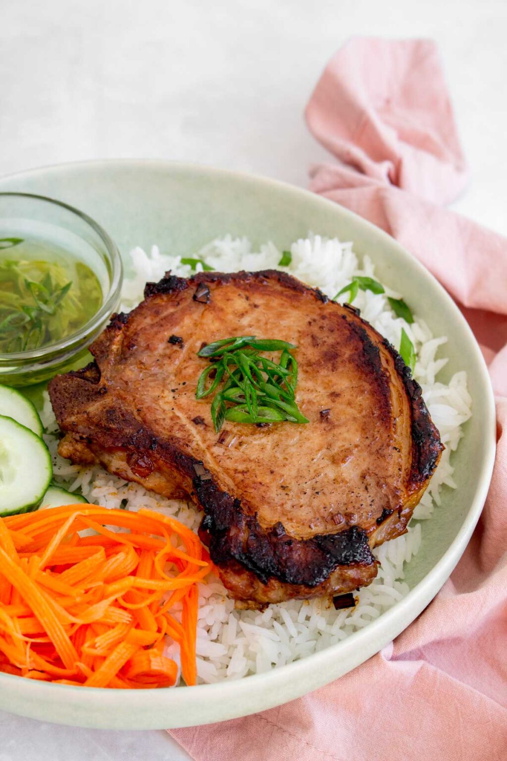 Vietnamese Pork Chops (Com Suon Nuong) - Easy and Flavorful!