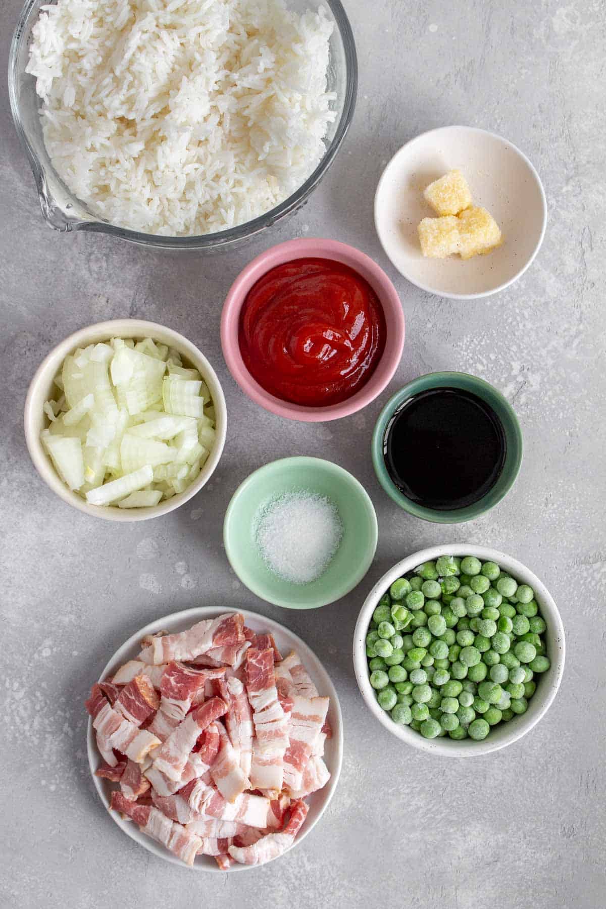 Ingredients needed for ketchup fried rice.