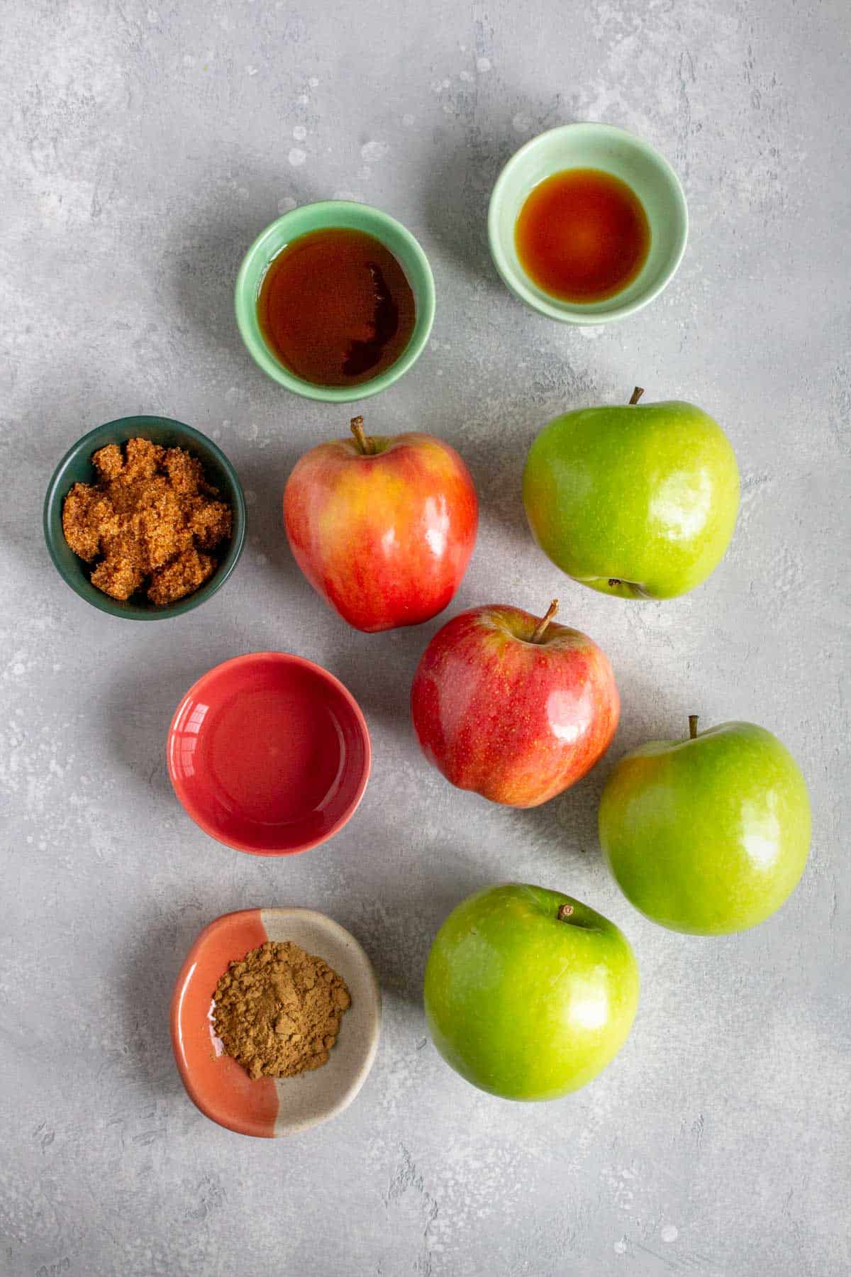 Ingredients needed to make air fryer apples.