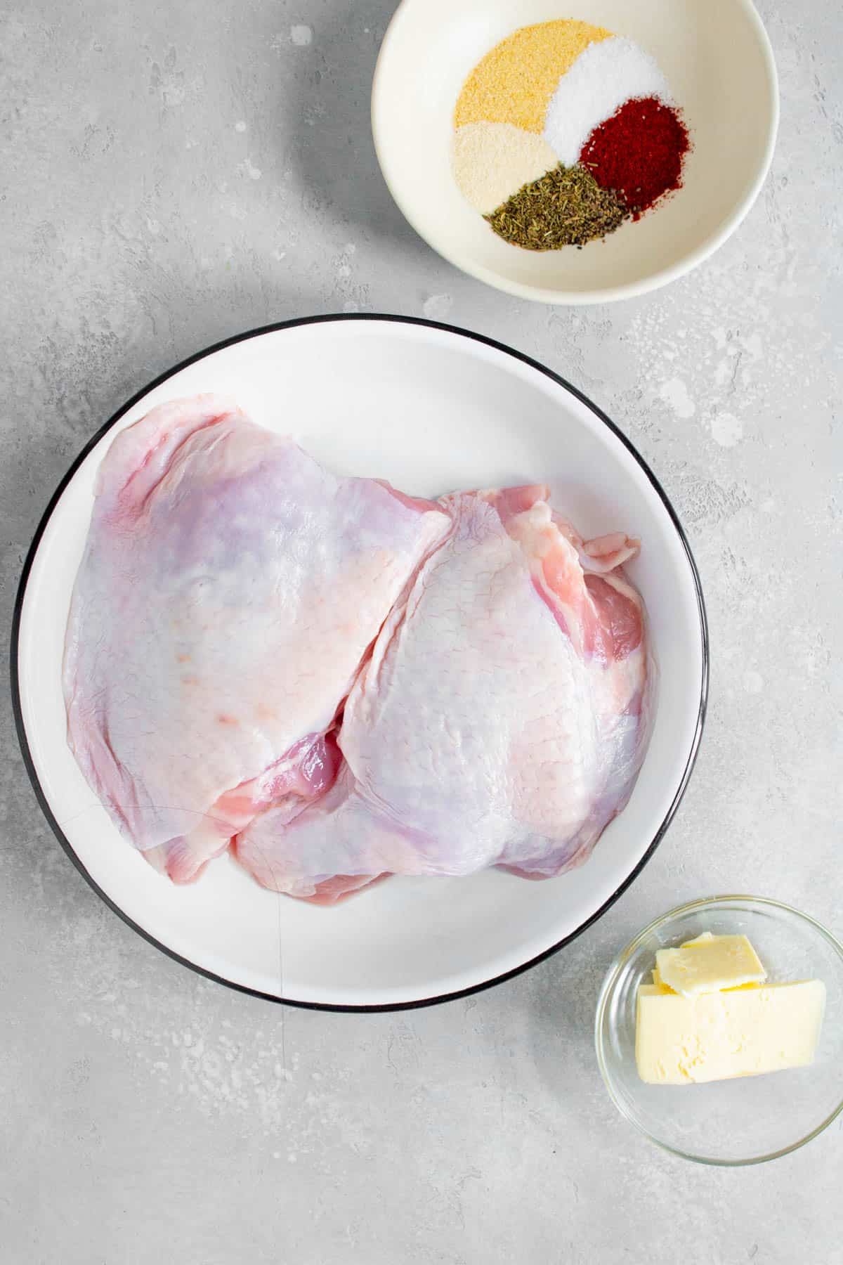 Ingredients needed to make air fryer turkey thighs.