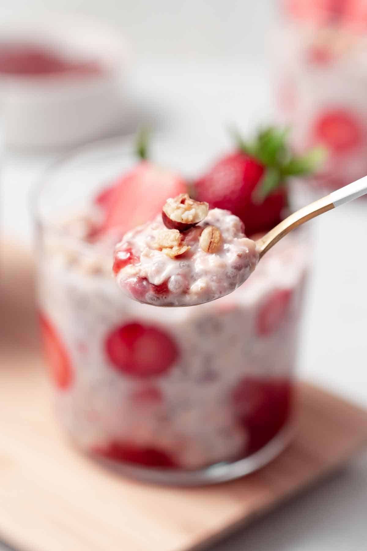 A spoonful of strawberry shortcake overnight oats.