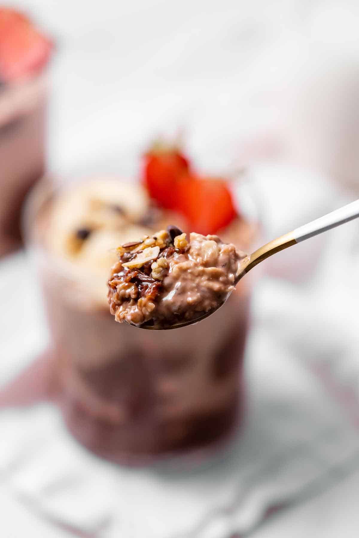 A spoonful of nutella overnight oats.