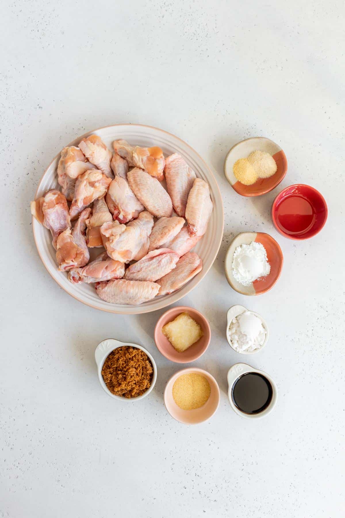 Ingredients needed to make soy garlic chicken wings.