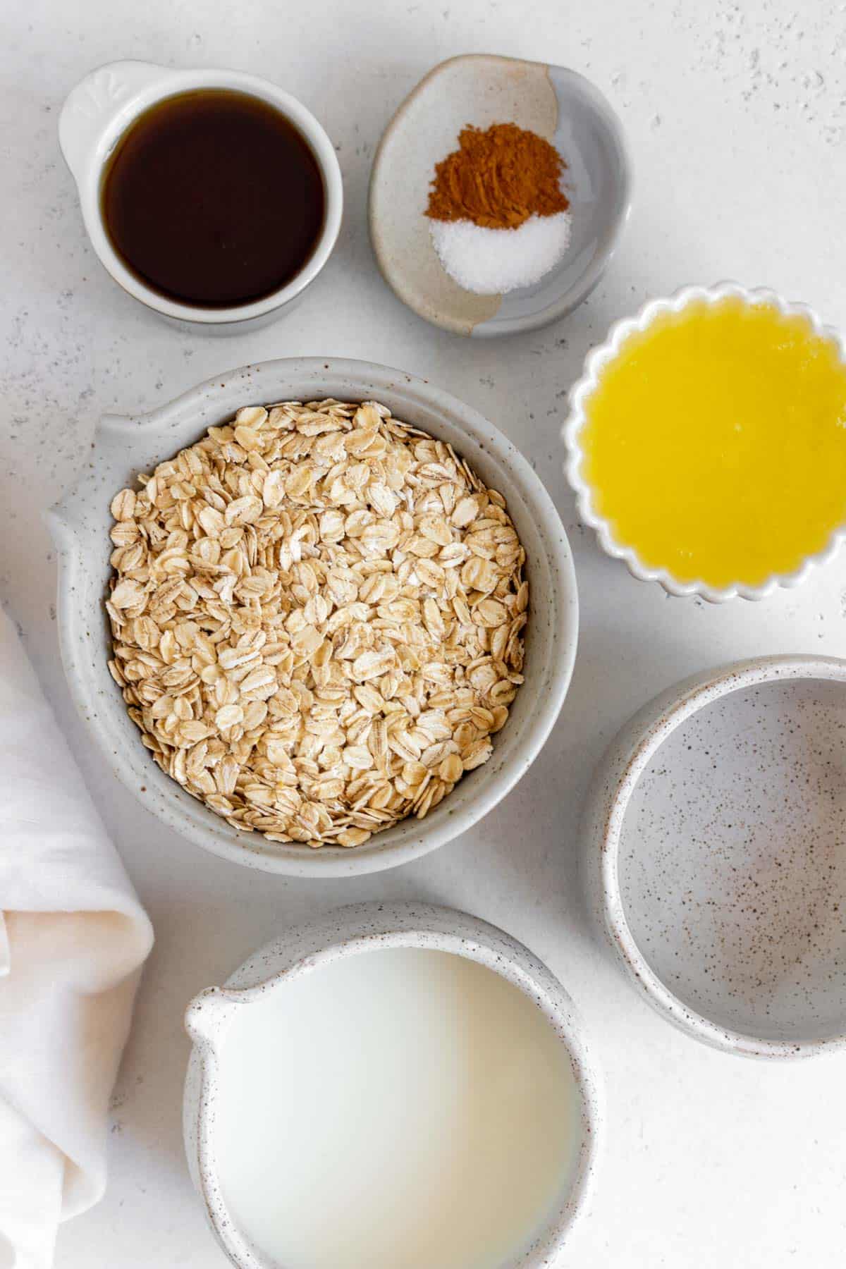 Ingredients needed to make egg white oatmeal.