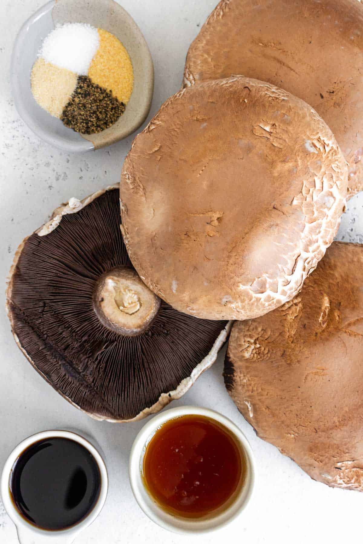 Ingredients needed to make air fryer portobello mushrooms.