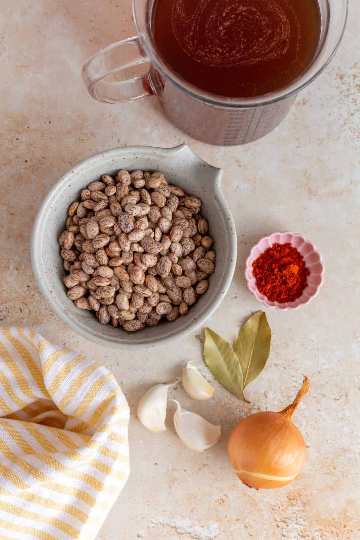 Ingredients needed to make pinto beans.