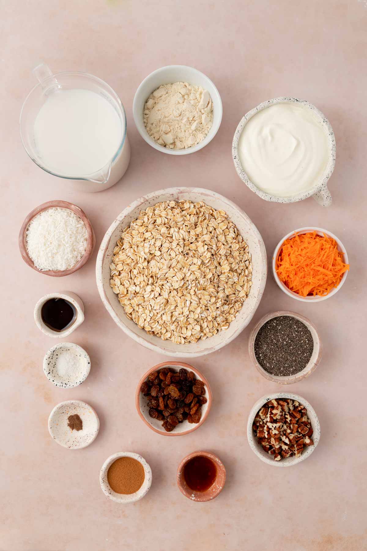Ingredients needed to make carrot cake overnight oats.